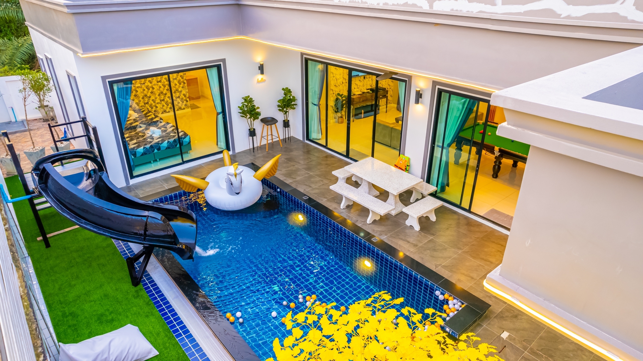 Gallery House Pool Villa