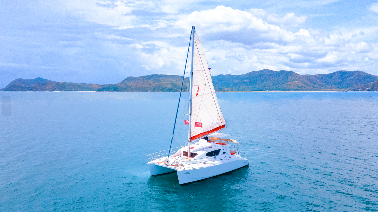 Sailing Catamaran Riesling - custom catamaran 36 ft.